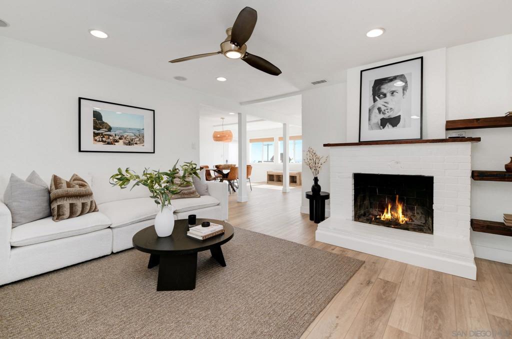 1129 Bonita Dr