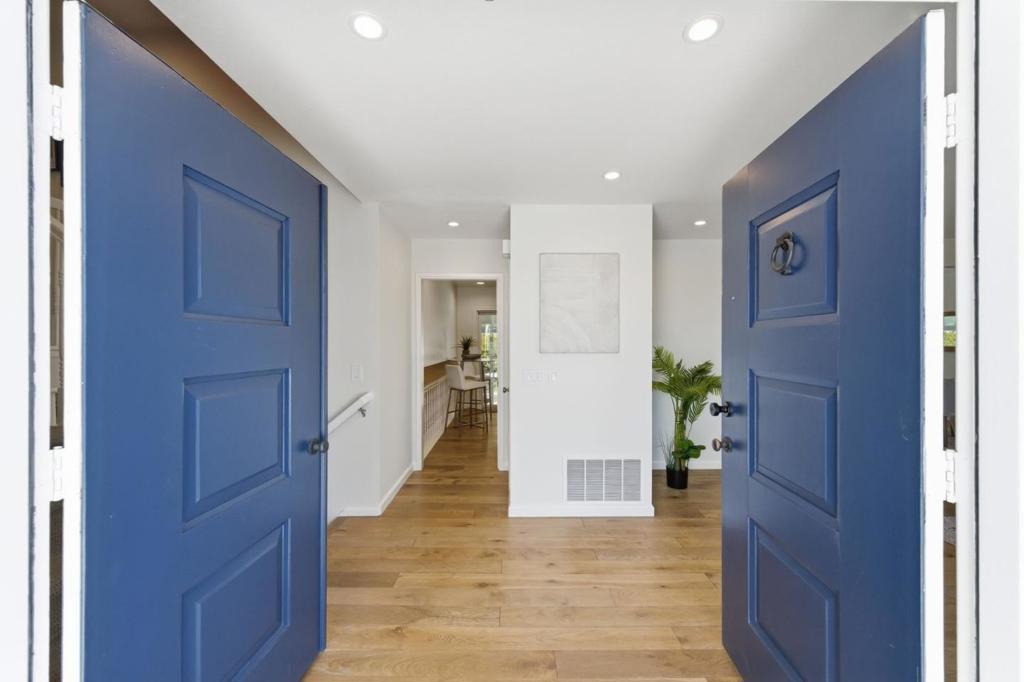 2404 Melendy Drive