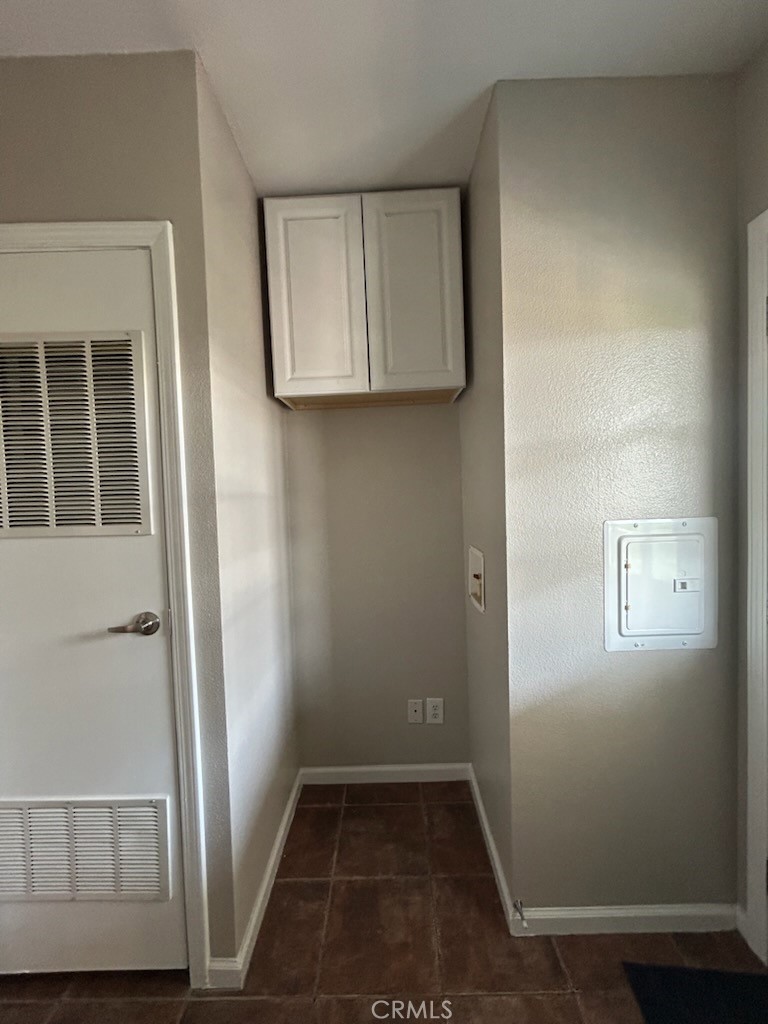 2755 Arrow Highway 13