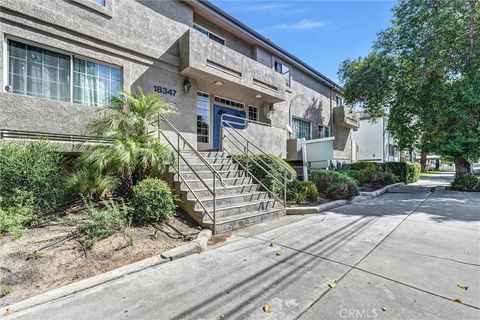 Photo of 18347 Saticoy St #24, Reseda, CA 91335 (MLS # SR26086158)