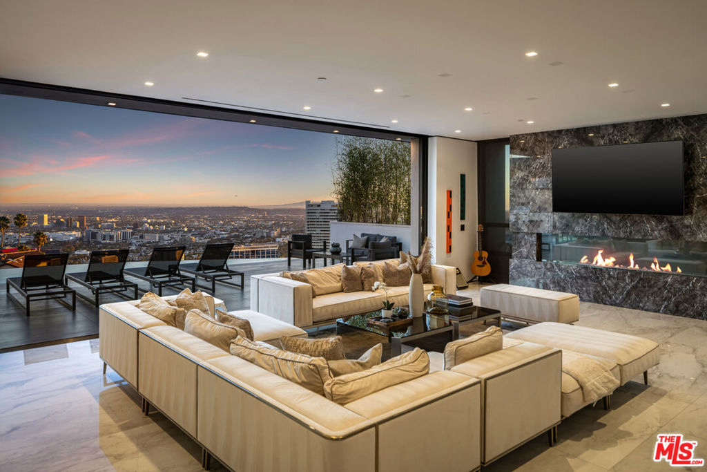 9410 Sierra Mar Place