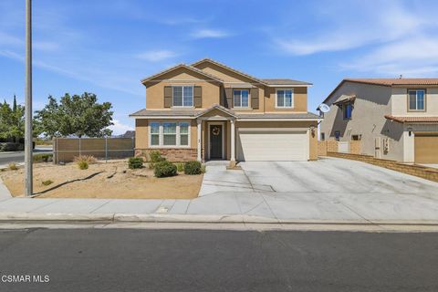 Photo of 37913 Avenida De Diego, Palmdale, CA 93552 (MLS # 226002285)