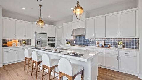 194 Billings Irvine CA 92618