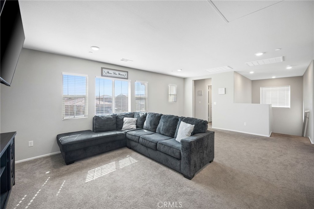 Mariposa Pointe - Residential