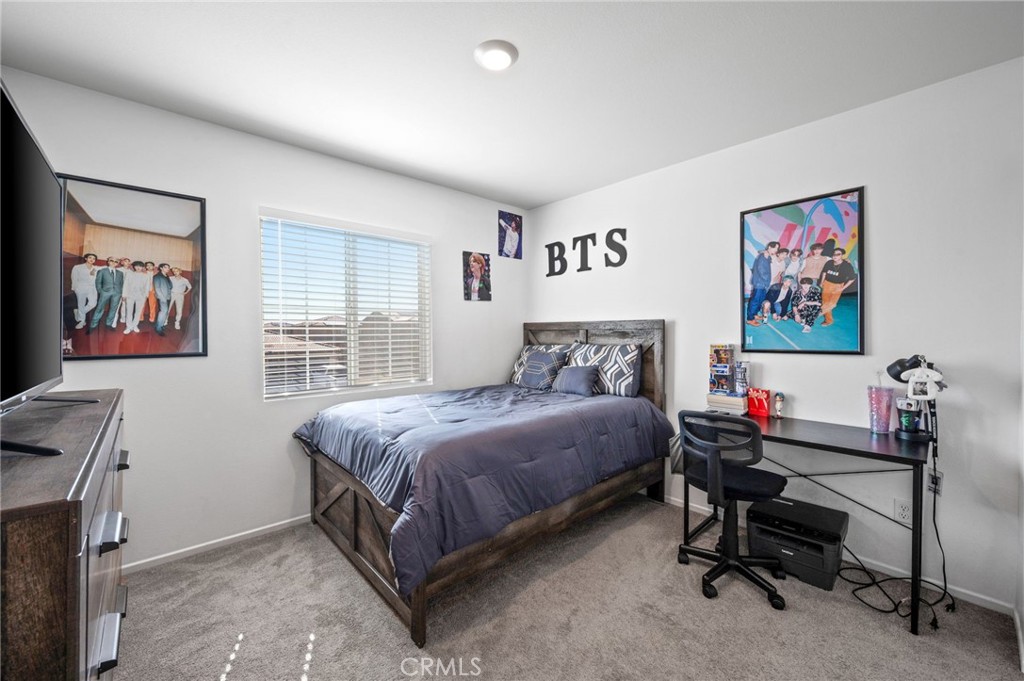 Mariposa Pointe - Residential