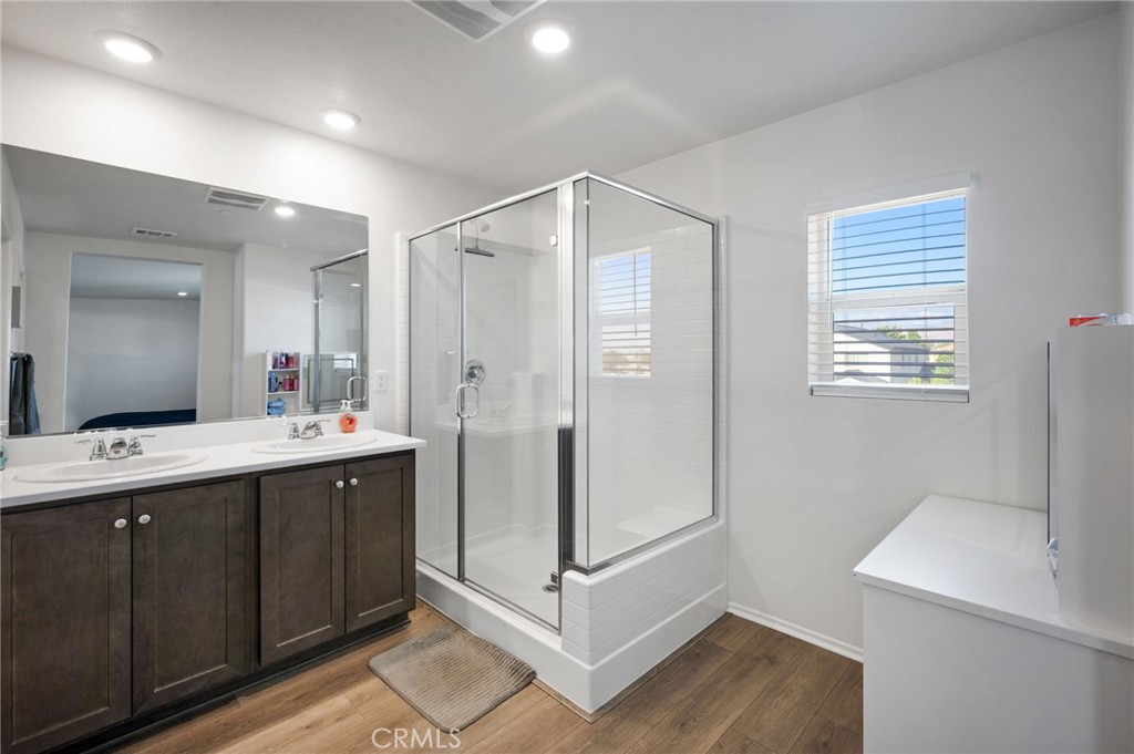 Mariposa Pointe - Residential