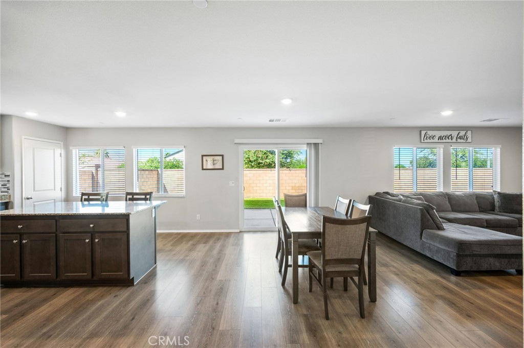 Mariposa Pointe - Residential