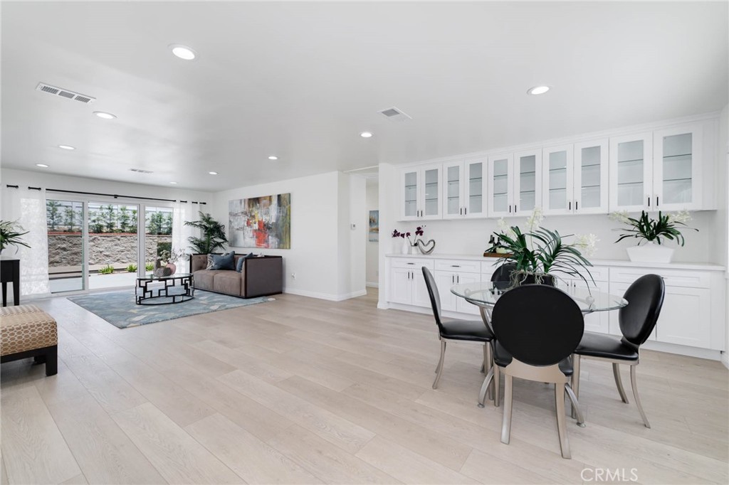 1541 2nd Street