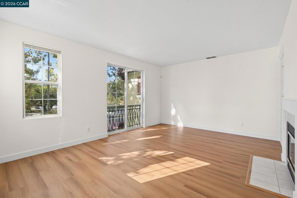 22 Matisse Ct