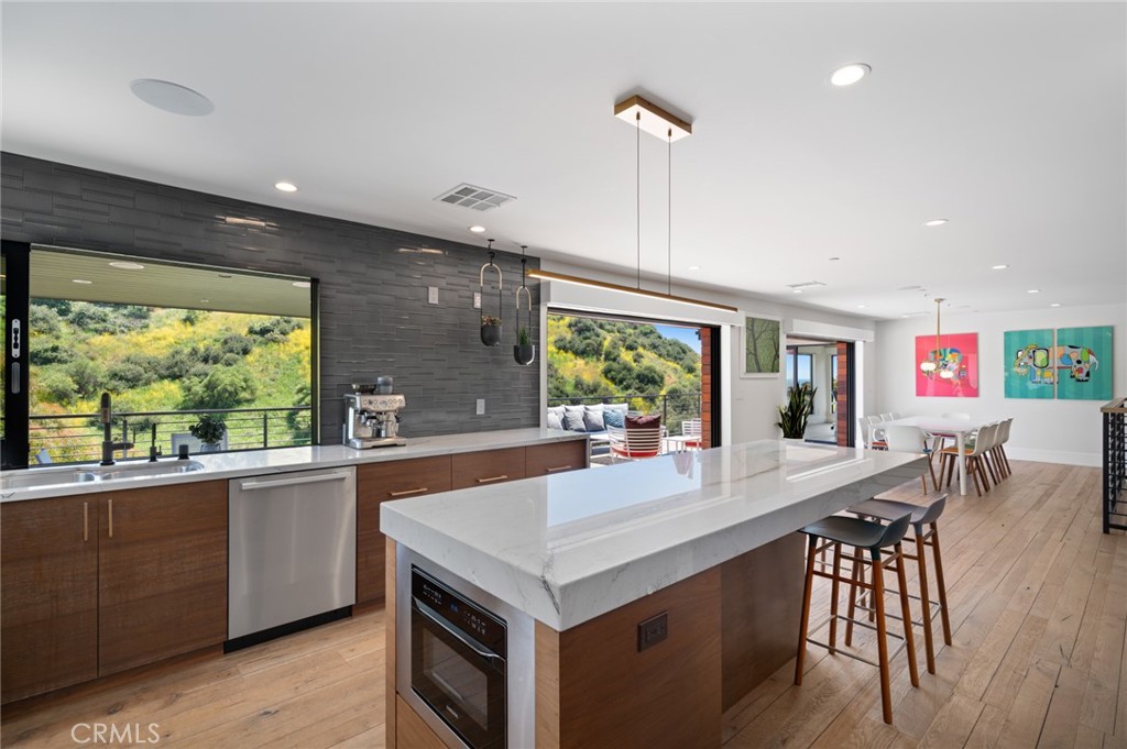 1435 Cerritos Drive
