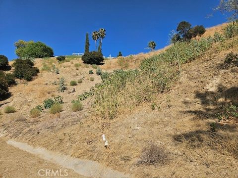 Photo of 4320 SAN BLAS AVE, Woodland Hills, CA 91364 (MLS # GD25279681)