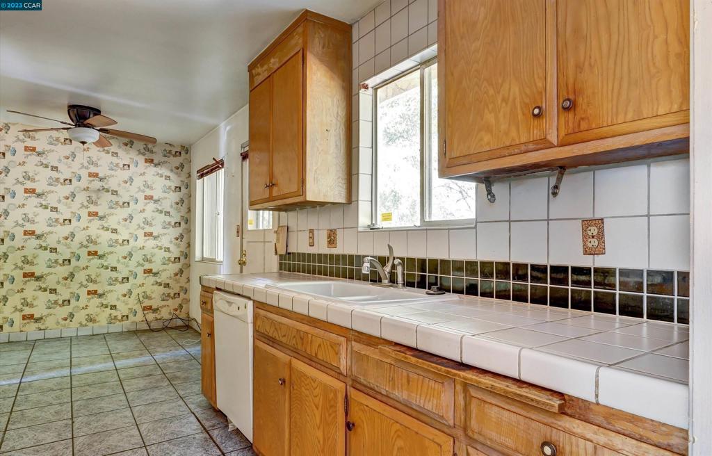 CHABOT ESTATES - Residential