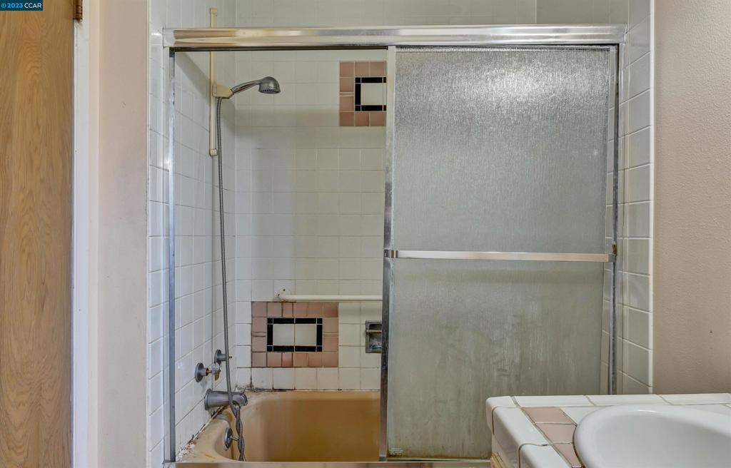 CHABOT ESTATES - Residential