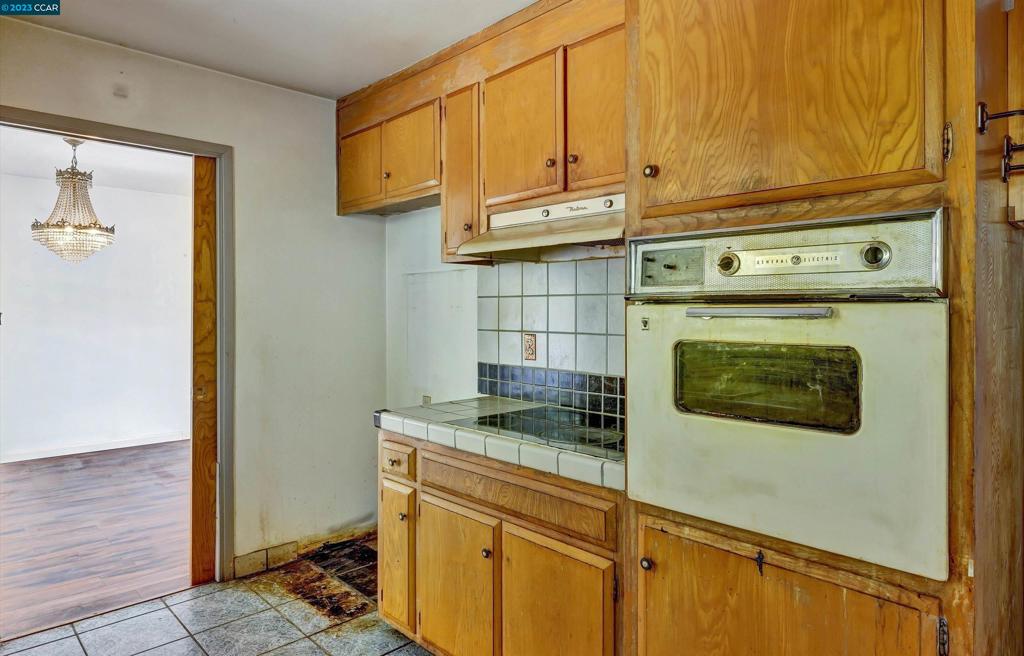 CHABOT ESTATES - Residential