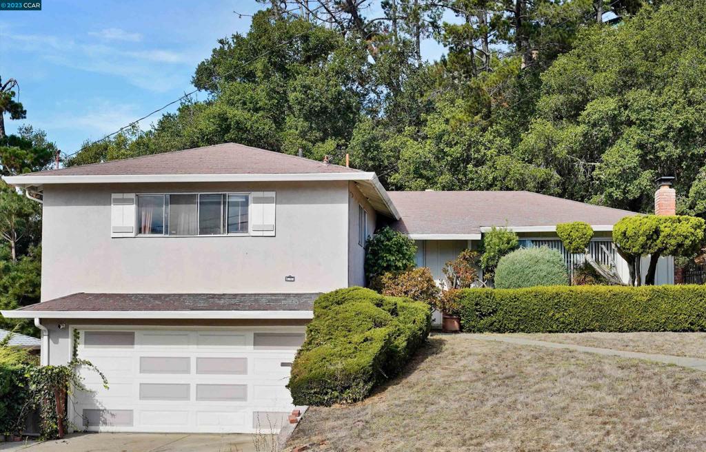 CHABOT ESTATES - Residential