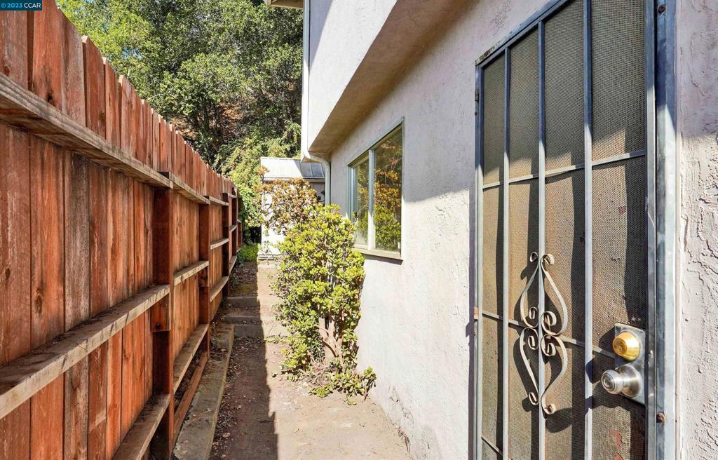 CHABOT ESTATES - Residential