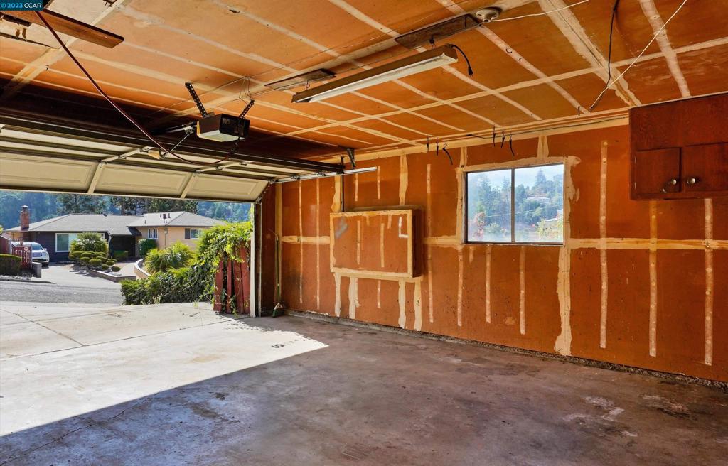 CHABOT ESTATES - Residential