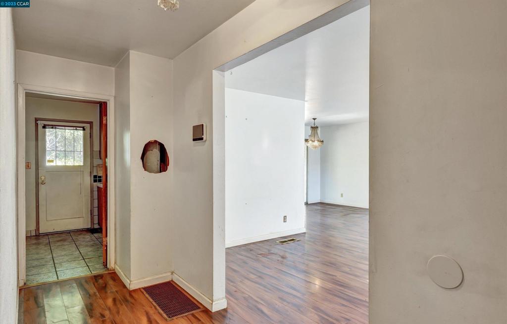 CHABOT ESTATES - Residential