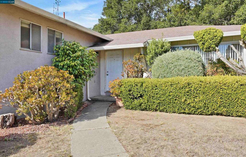 CHABOT ESTATES - Residential