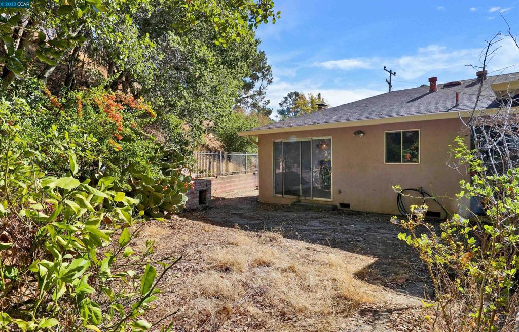 CHABOT ESTATES - Residential