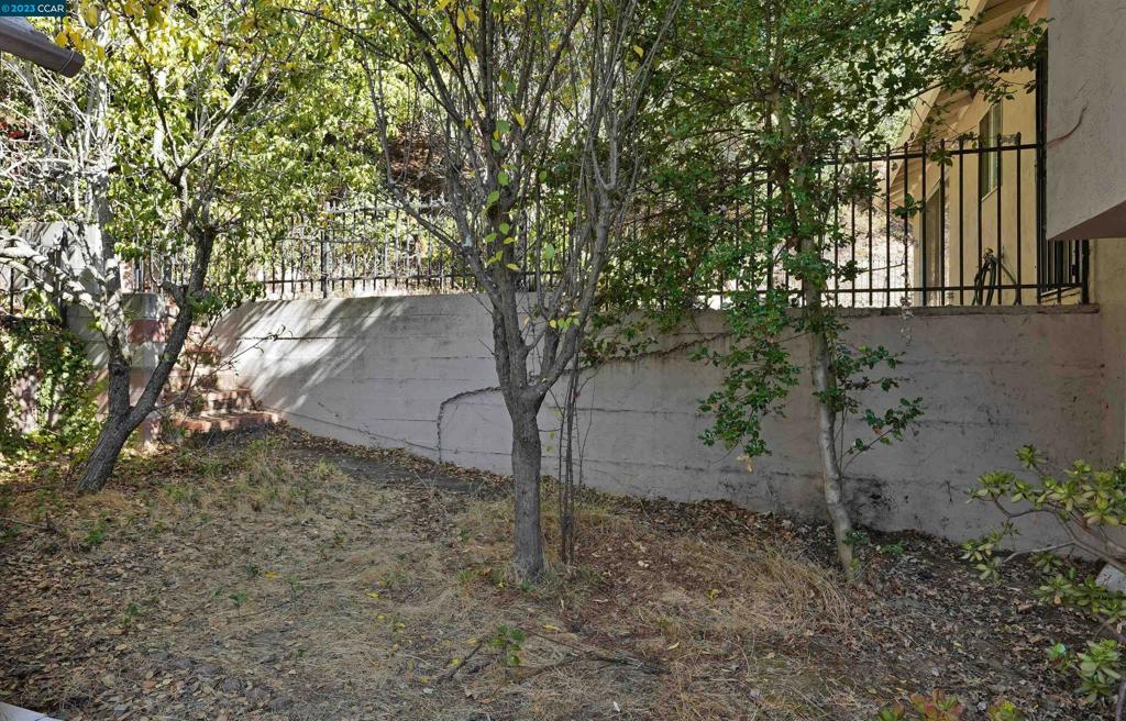 CHABOT ESTATES - Residential