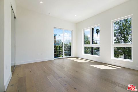 Tiny photo for 2496 S CENTINELA Avenue #4, Los Angeles, CA 90064 (MLS # 26668309)