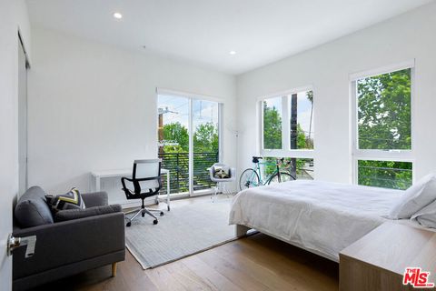 Tiny photo for 2496 S CENTINELA Avenue #4, Los Angeles, CA 90064 (MLS # 26668309)