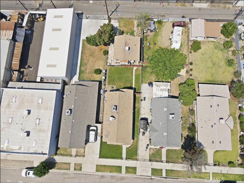 410 E 21st
