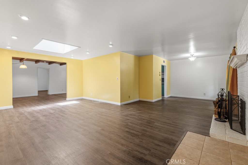 7349 Ponce Ave