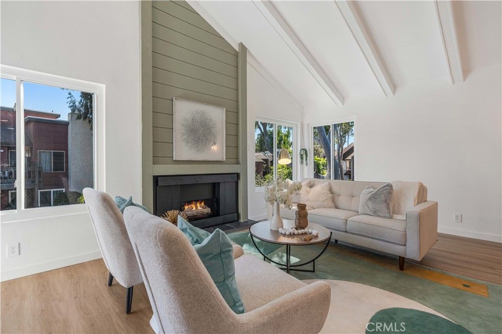 Photo of 4902 Maytime Ln, Culver City, CA 90230 (MLS # SR26003092)