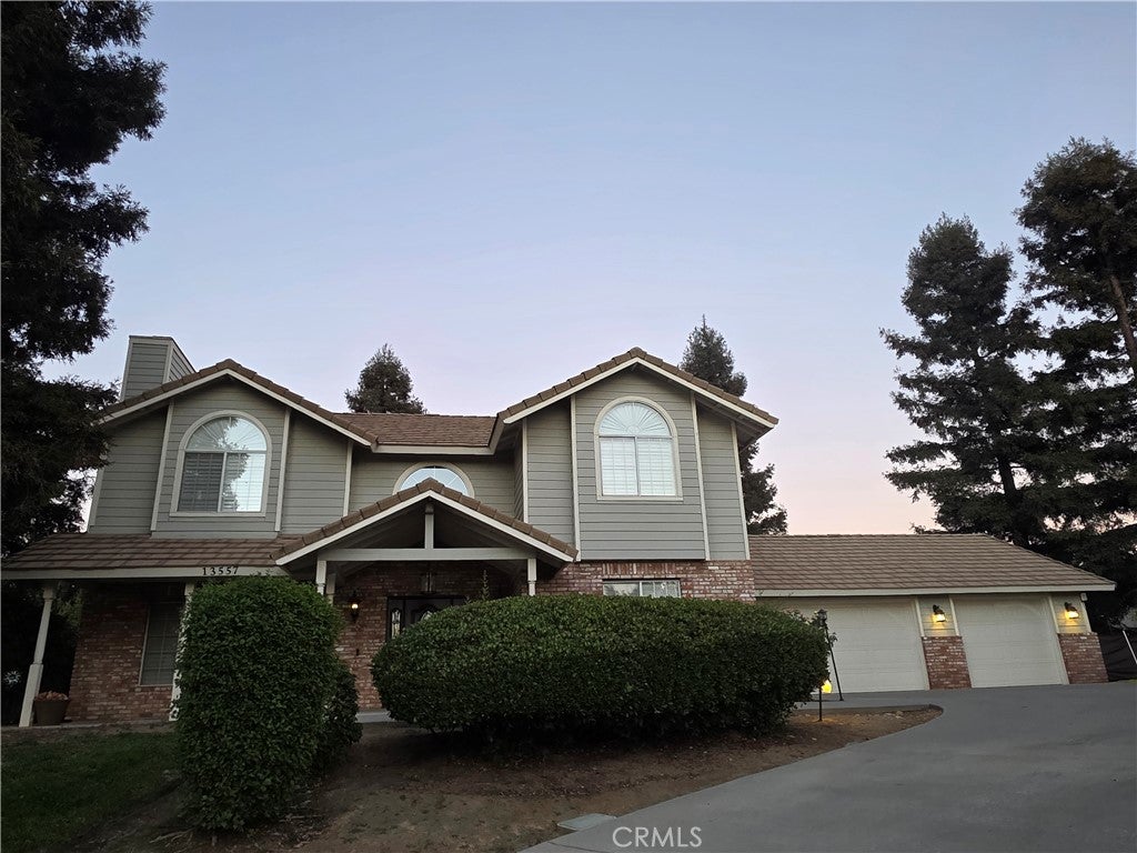 13557 Pineridge Court