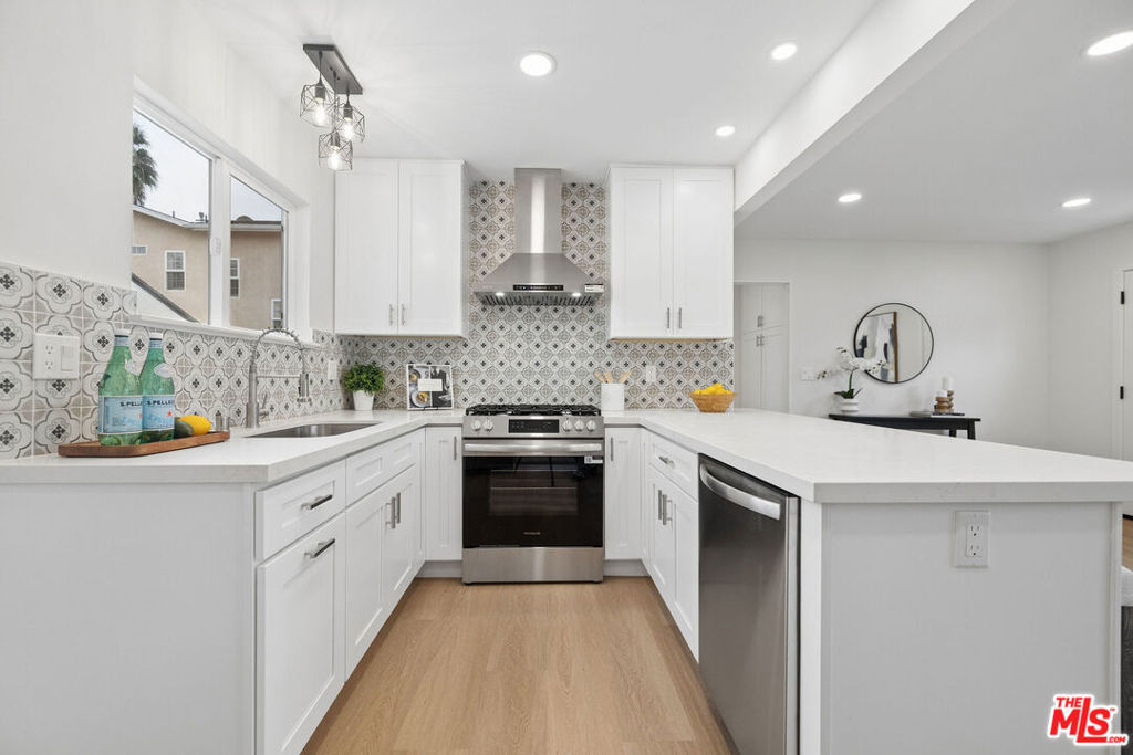 11814 Beatrice Street