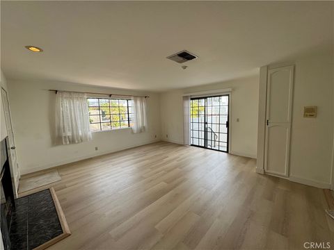 Photo of 526 S Catalina Ave Ave #C, Redondo Beach, CA 90277 (MLS # SB25228031) Photo of 526 S Catalina Ave Ave #C, Redondo Beach, CA 90277 (MLS # SB25228031)