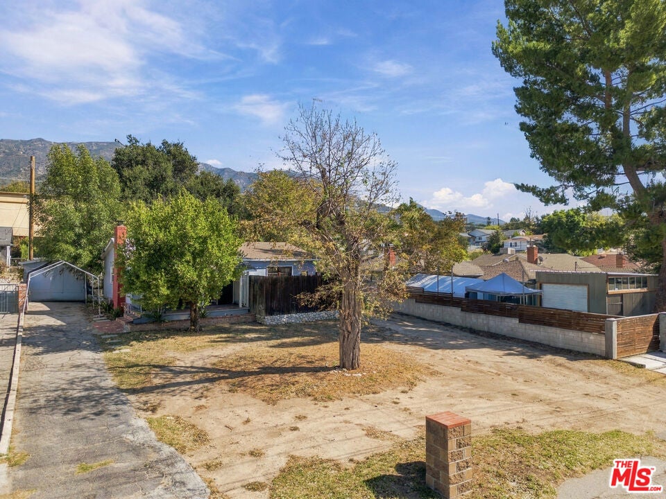 9722 Tujunga Canyon Boulevard