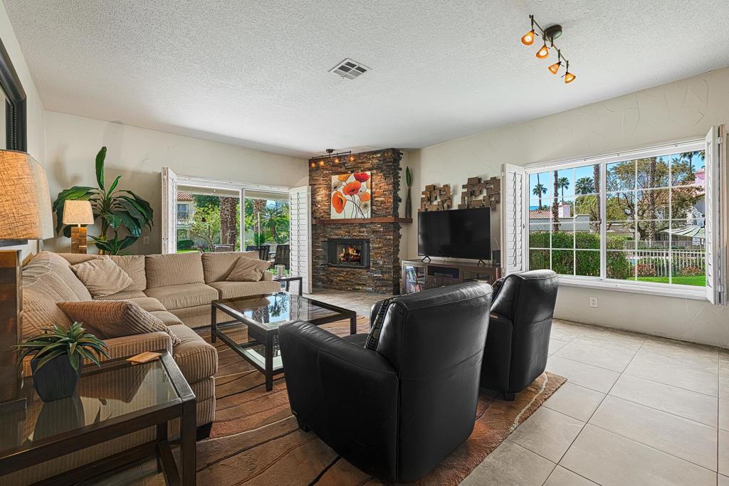 Desert Falls C.C. - Residential