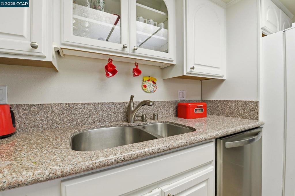 ROSSMOOR - Residential