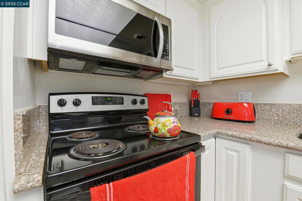 ROSSMOOR - Residential