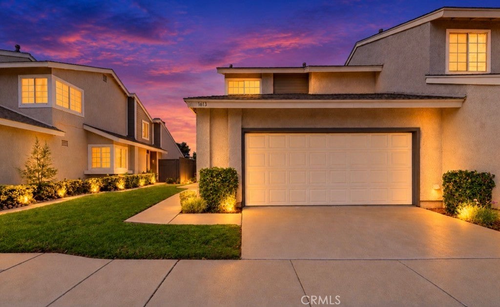 1613 Toyon