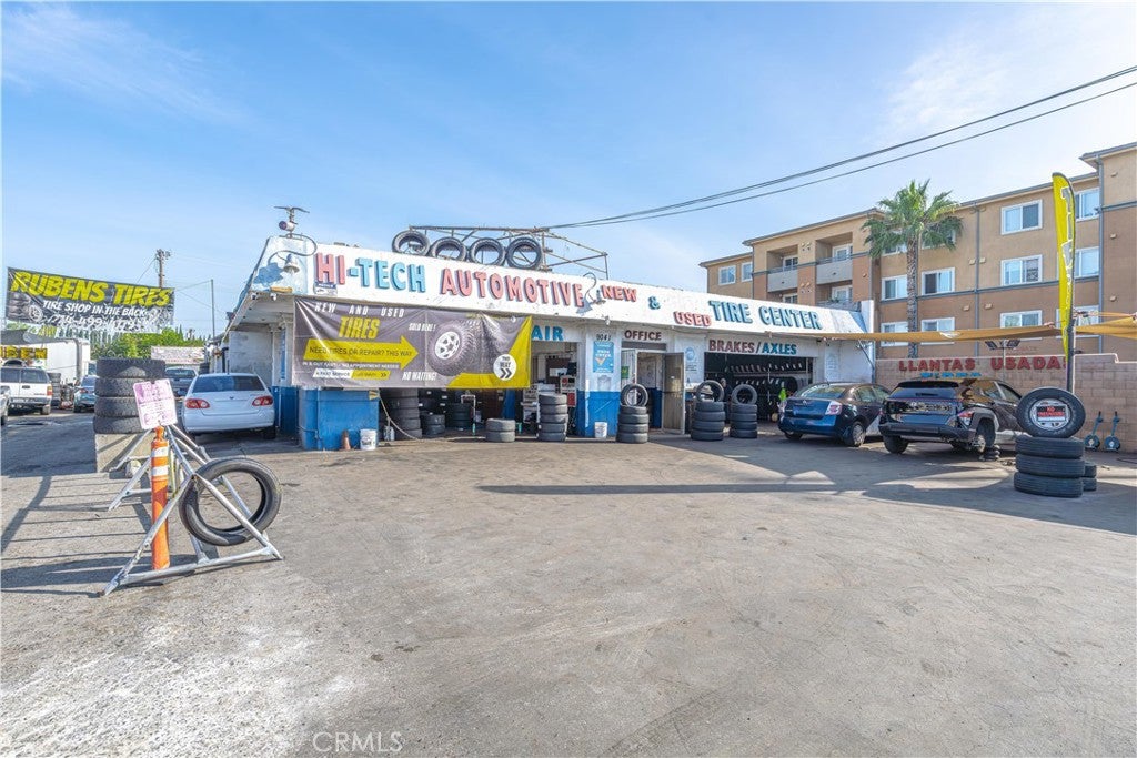 9041 Katella