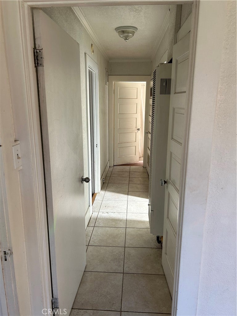1184 N Kenmore