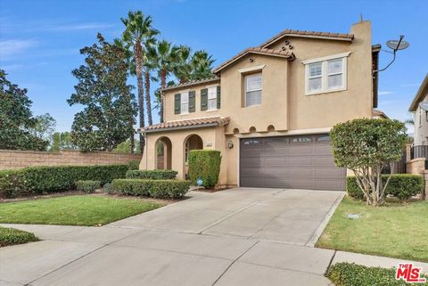 Photo of 15686 Slowik Court, Fontana, CA 92336 (MLS # 25614099)