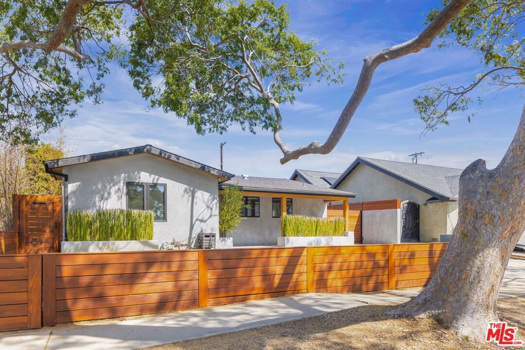12701 Dewey Street