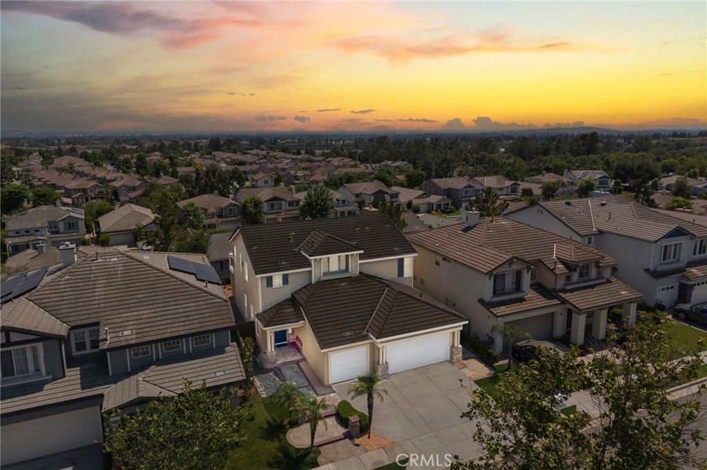3667 Skylark Way
