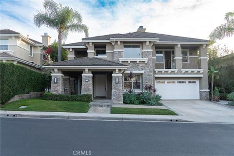 Photo of 15 Mountain Laurel, Rancho Santa Margarita, CA 92679 (MLS # OC25270307)