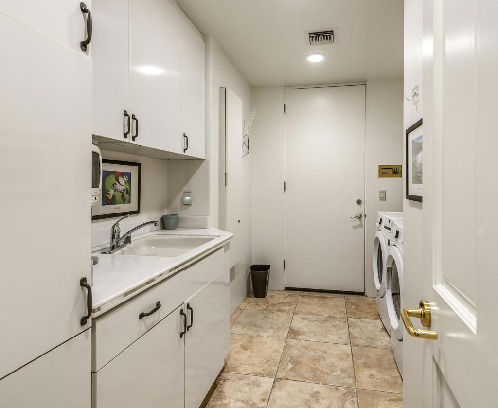 Desert Horizons C.C. - Residential Lease