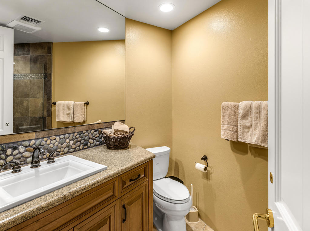 Desert Horizons C.C. - Residential Lease