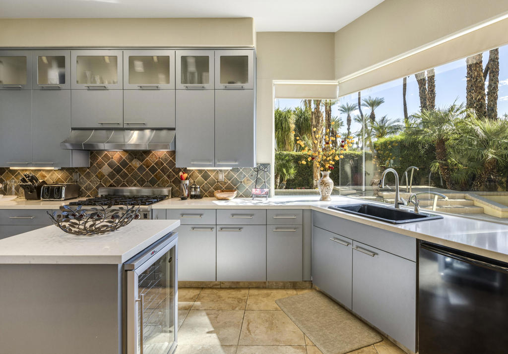 Desert Horizons C.C. - Residential Lease