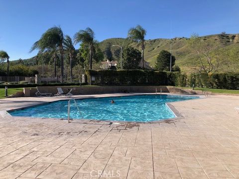 19736 Crystal Hills Ln Porter Ranch CA 91326