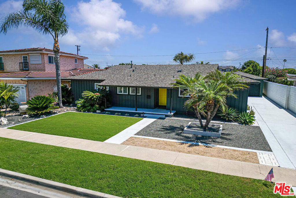 1500 Hackett Avenue