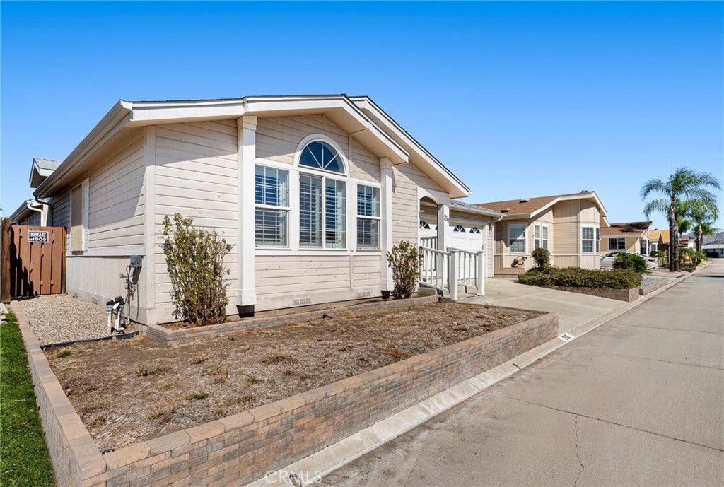 27250 Murrieta 250